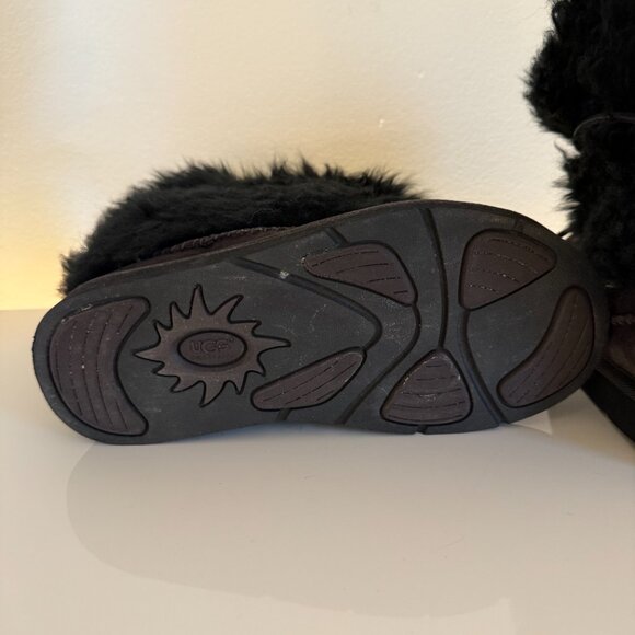 Ugg Moccasin Boot Size 8 - Picture 4 of 7